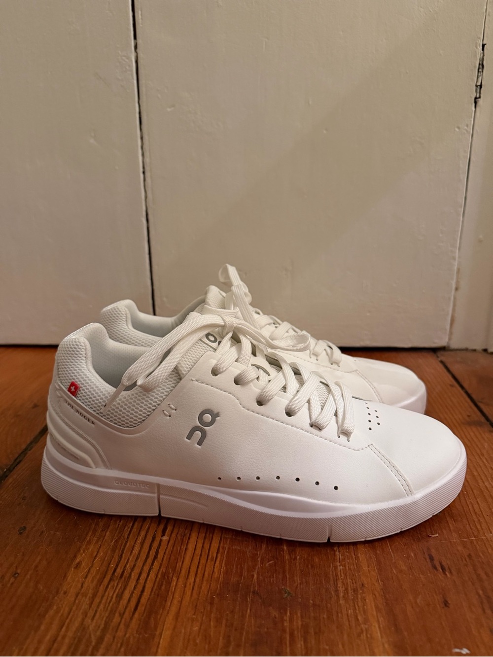 On Running Women's White Low-Top Sneakers - Picture 2 of 6